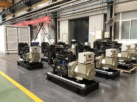 16 комплектов аварийных дизель-генераторов мощностью 25-30 кВт производства Haitai Power были успешно доставлены.